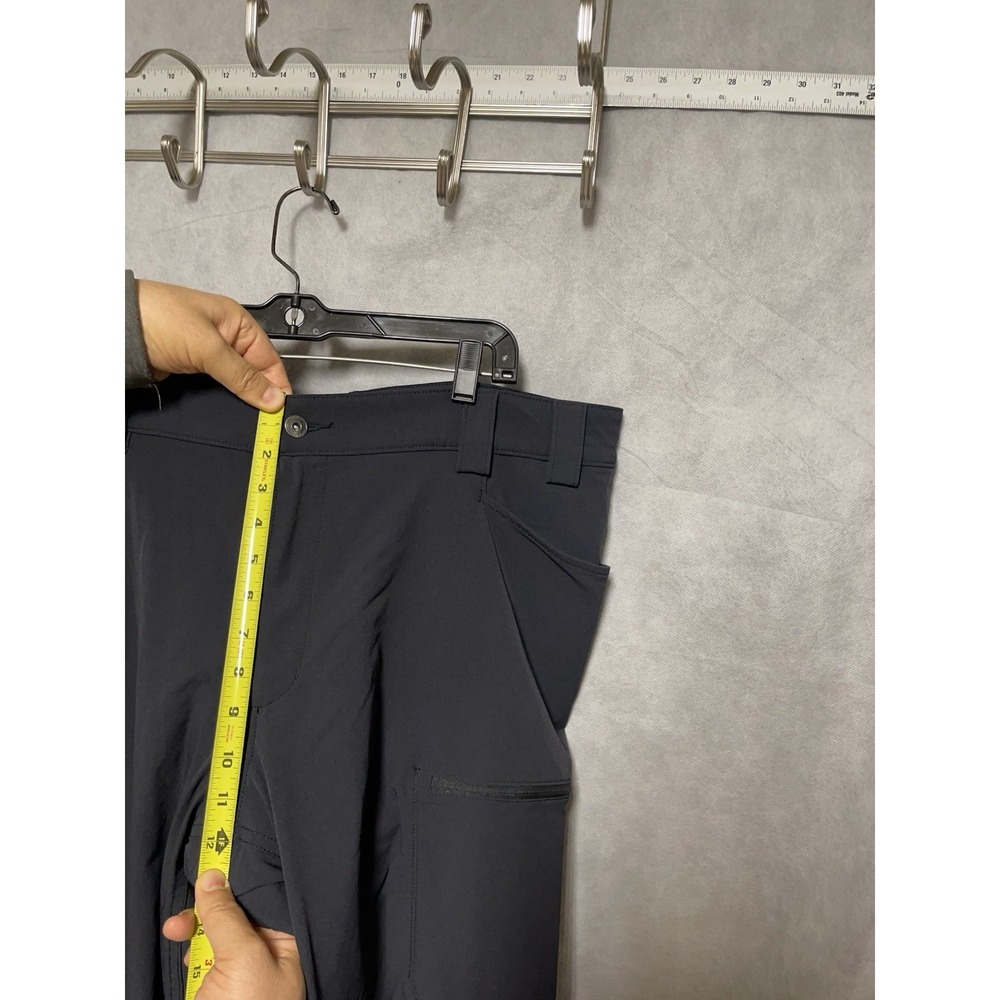 Duluth Pants Men's 42X30 Gray Cargo Straight Flexpedition Hiking Workwear Hybrid - Picture 5 of 11